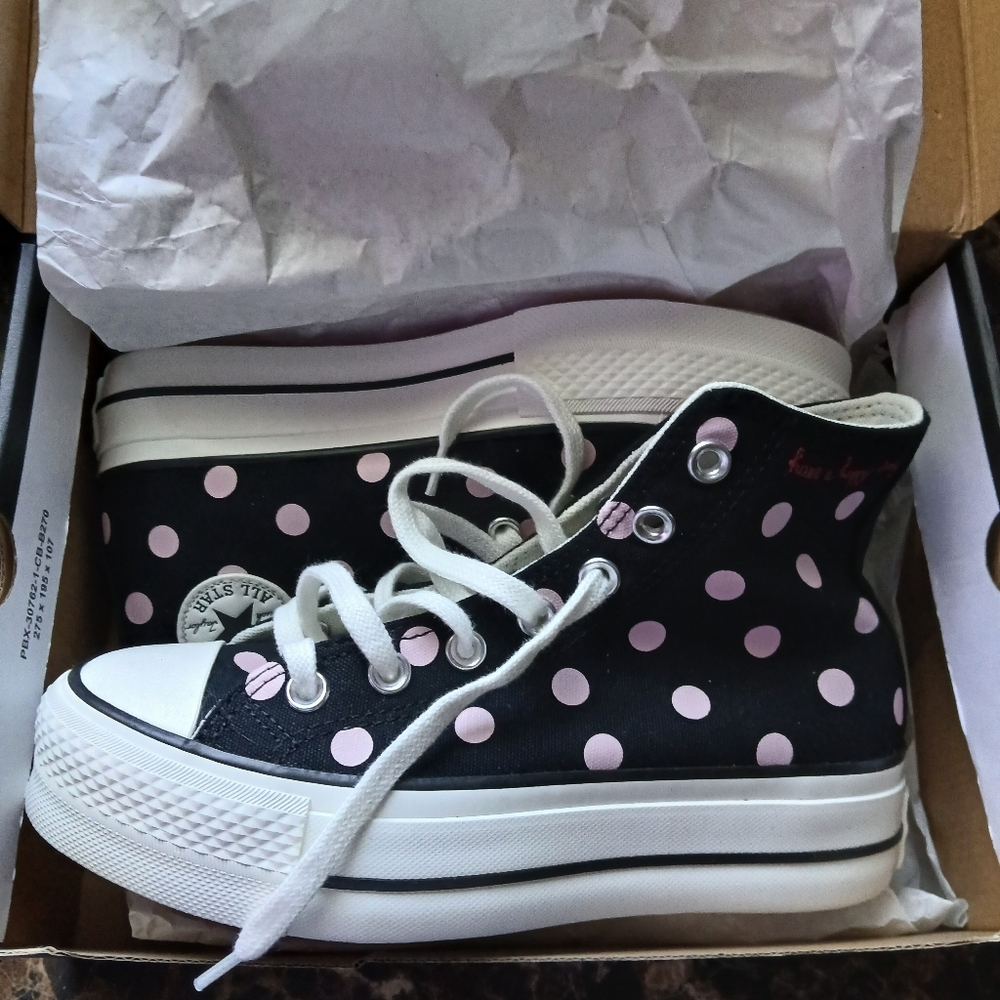 Sold CTAS Lift Hi Polk-A-Dot Platform/Lifestyle Shoes Size 7.5 for Women - Picture 4 of 11